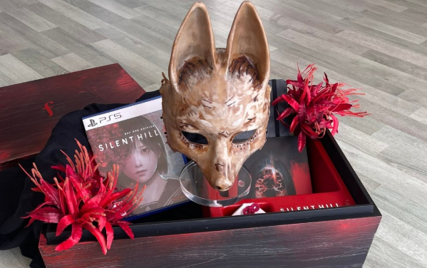 《寂静岭f》实体典藏版展示 狐狸面具非常诡异